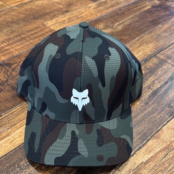 Fox Other - Fox Head Camo Tech Flexfit Hat/L-XL